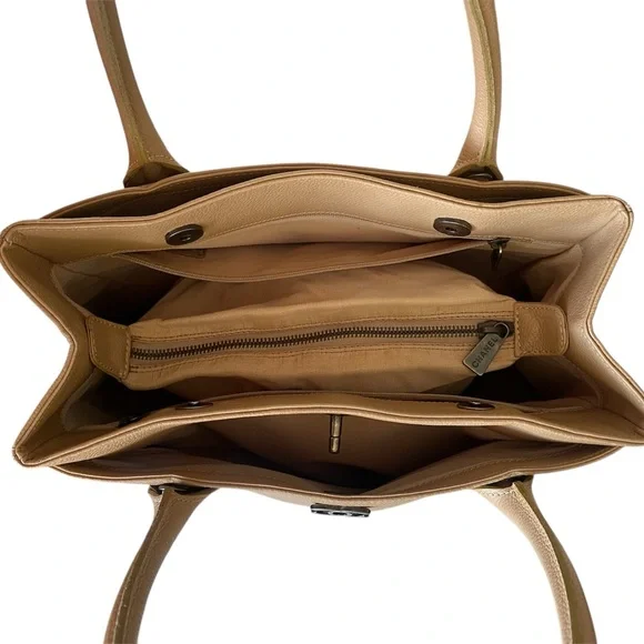 CHANEL Cerf Tote Beige - Picture 5 of 12